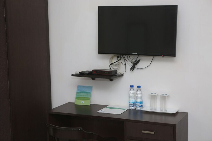 Room 17 of 57