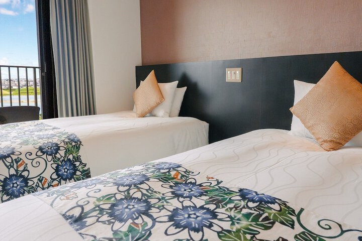 Room 122 of 299