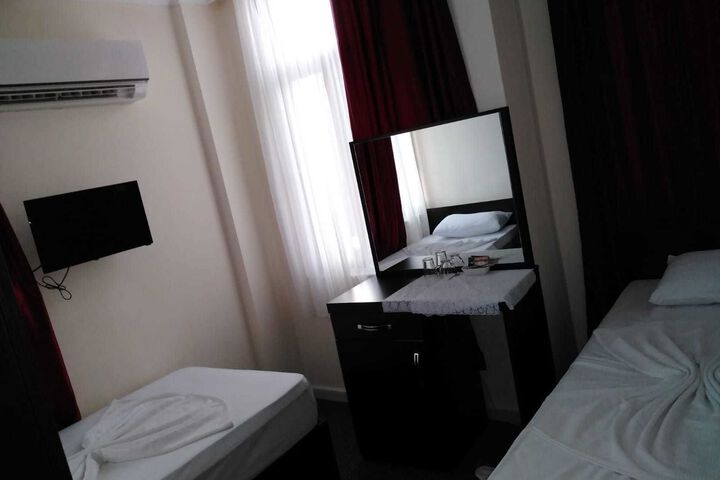 Room 44 of 57