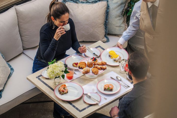Breakfast/Coffee Service 72 of 99