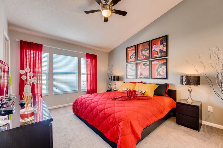 Room 3 of 53