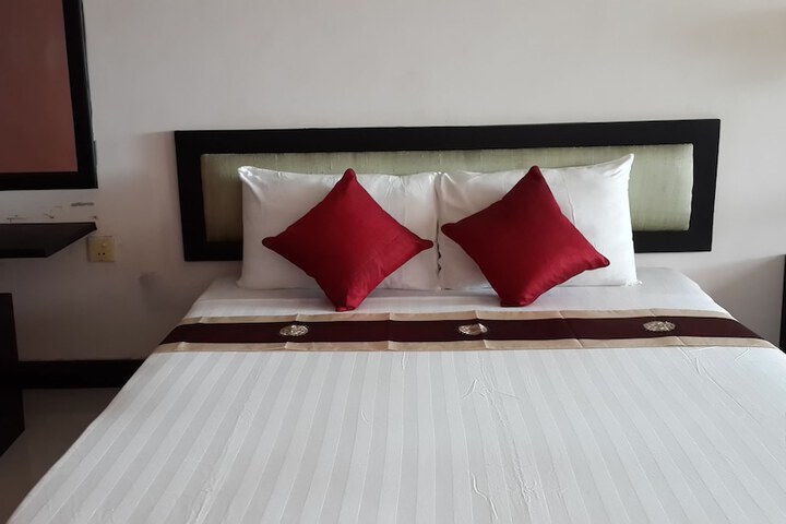 Room 10 of 69