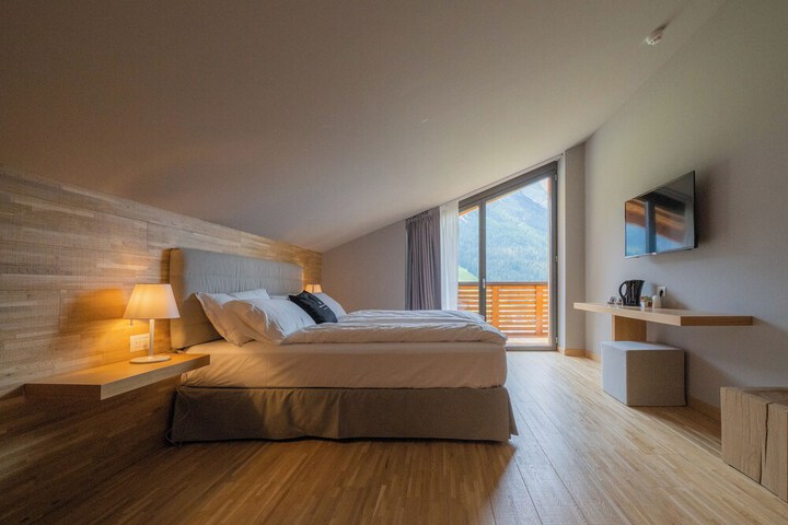 Room 21 of 85