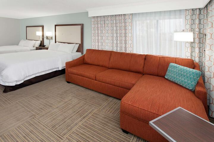 2 Queen Beds with Refrigerator (1 of 5)