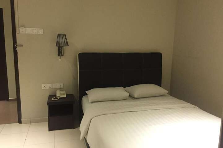 Room 14 of 44