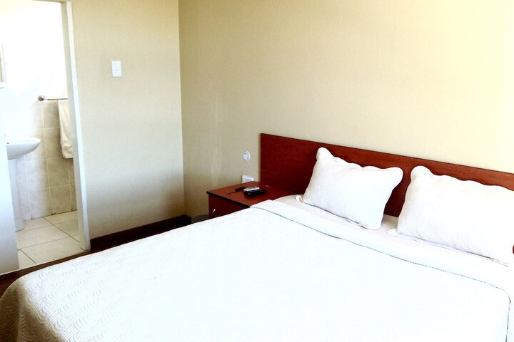 Room 21 of 25