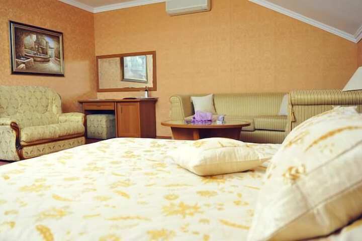 Room 11 of 55