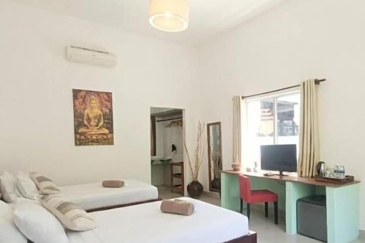 Room 3 of 36