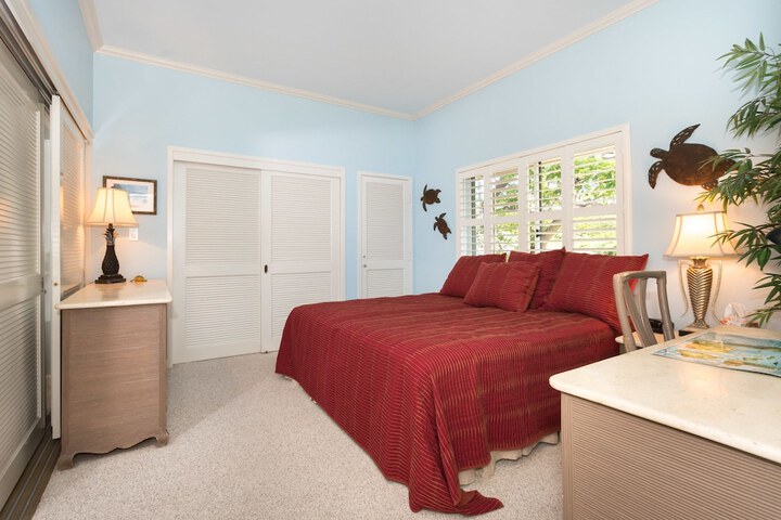 Room 3 of 63
