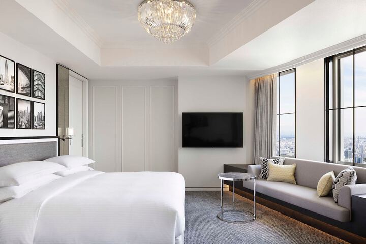 Room 13 of 183
