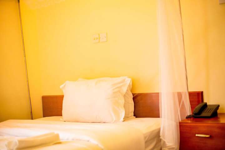 Room 18 of 42