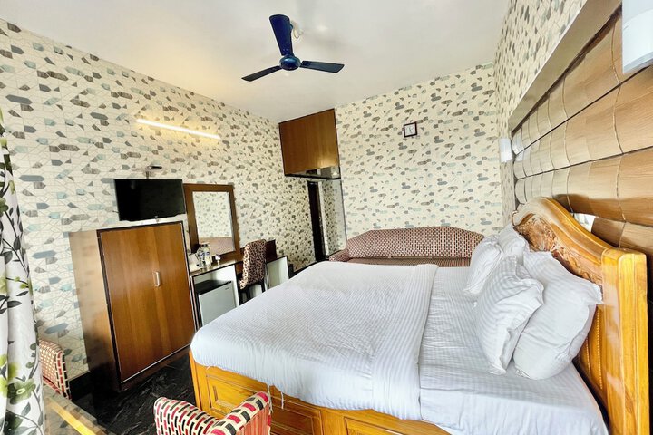 Room 16 of 71