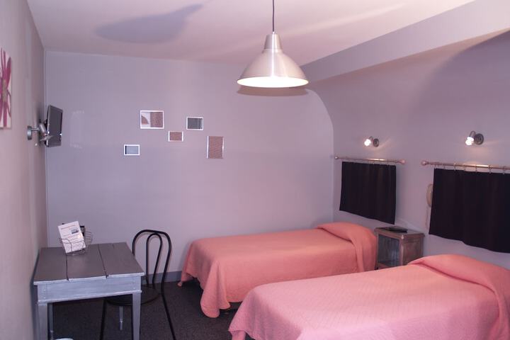 Room 11 of 34