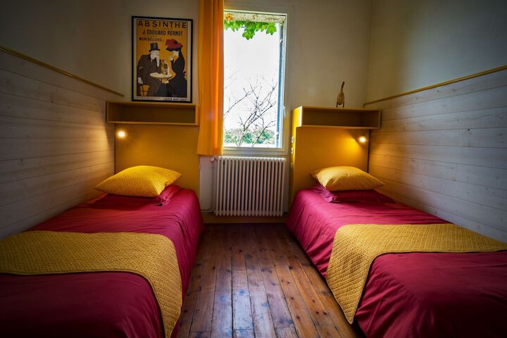 Room 25 of 53