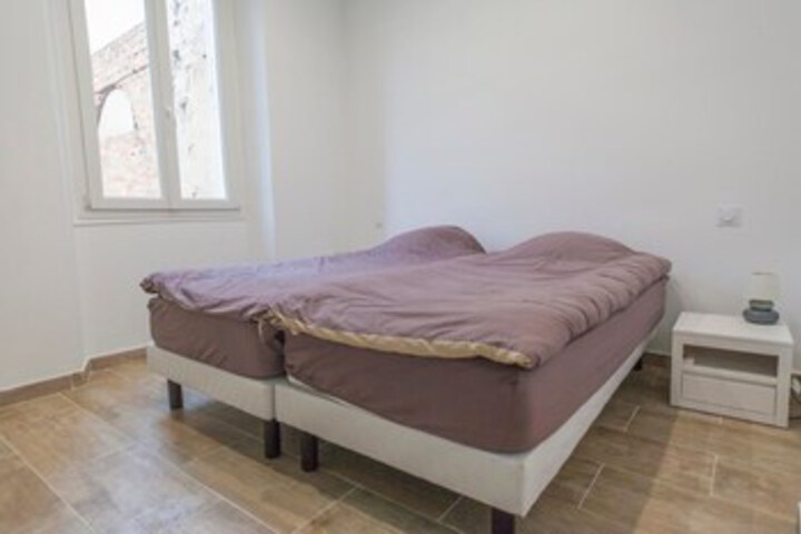 Room 7 of 15