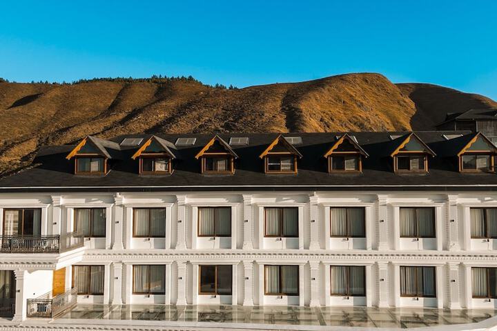 Hotel 136 of 144