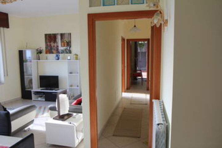 Room 8 of 24