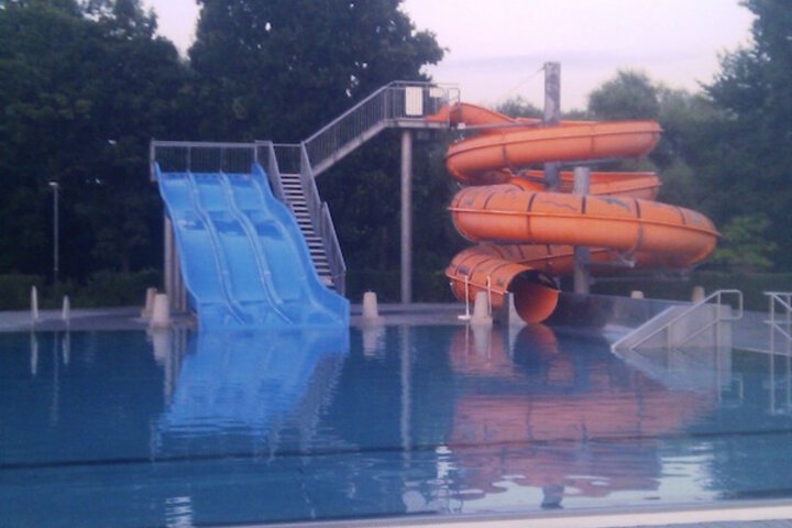 Pool 31 of 44