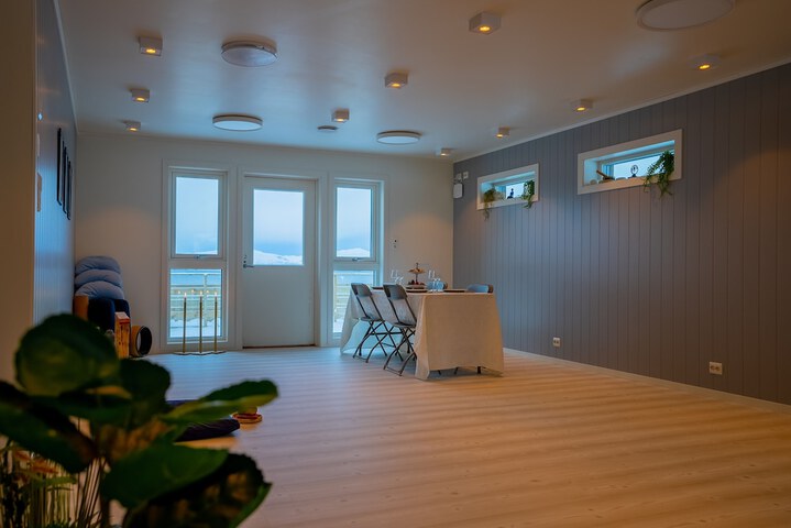 Room 25 of 99