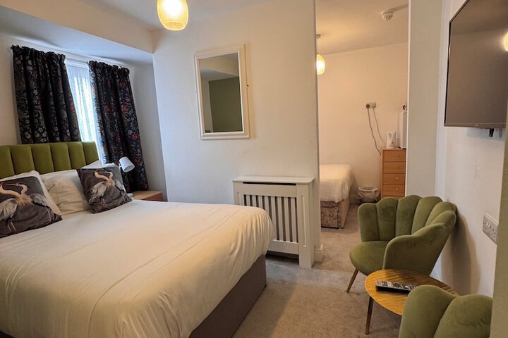 Room 30 of 99