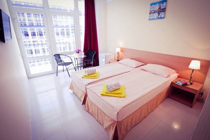 Room 6 of 49