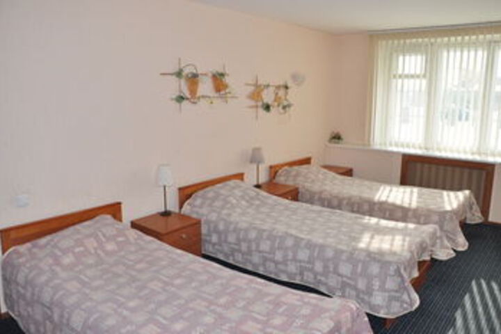 Room 8 of 15