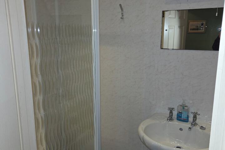 Room 16 of 29