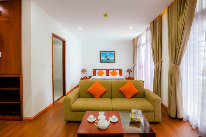 Room 3 of 40