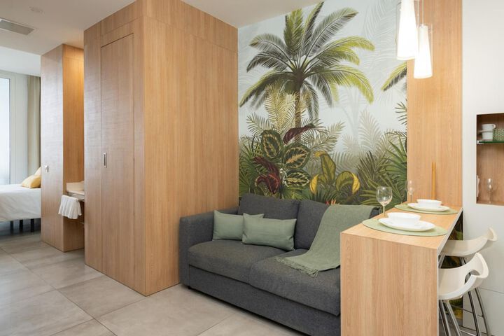 Room 3 of 25