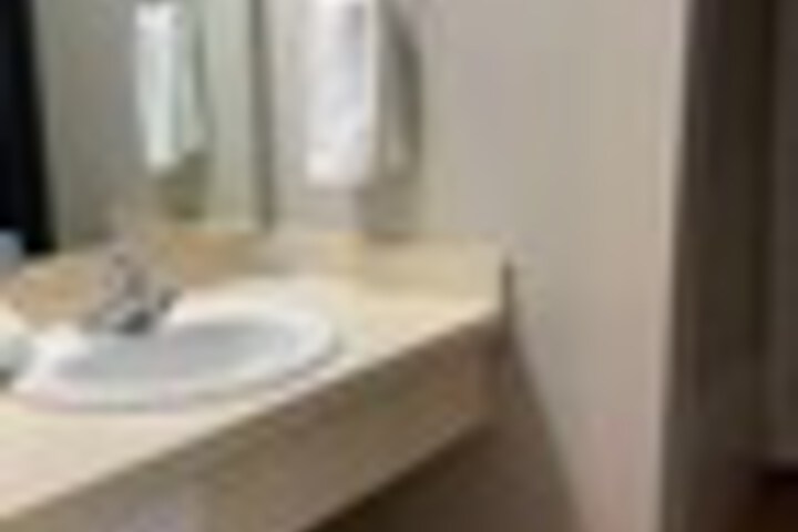 Room 113 of 141
