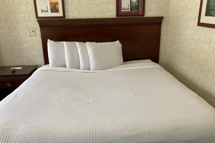 Room 13 of 61