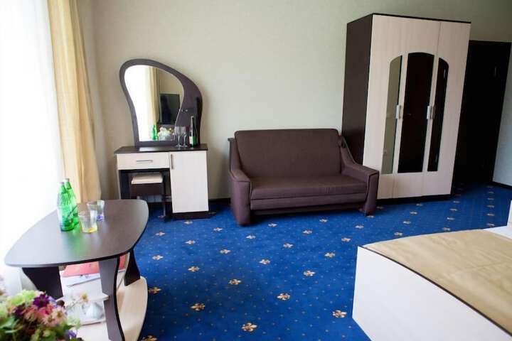 Room 14 of 53