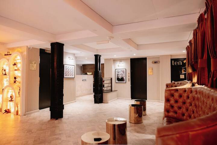Lobby Entry