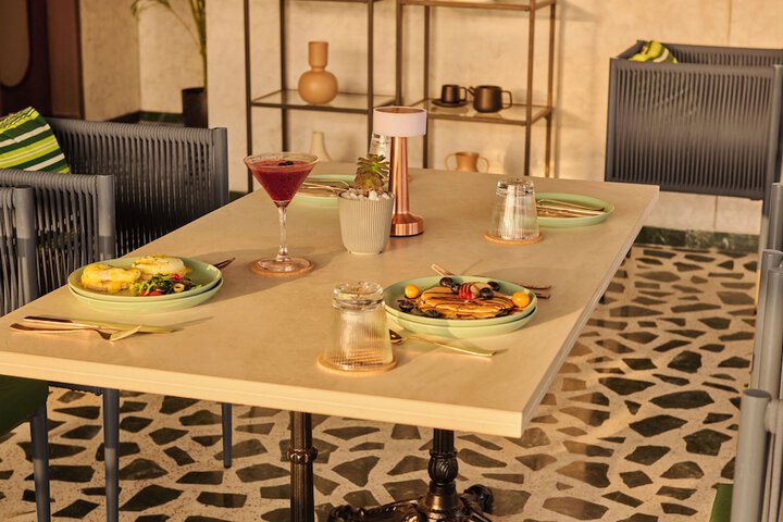 Dining 44 of 54