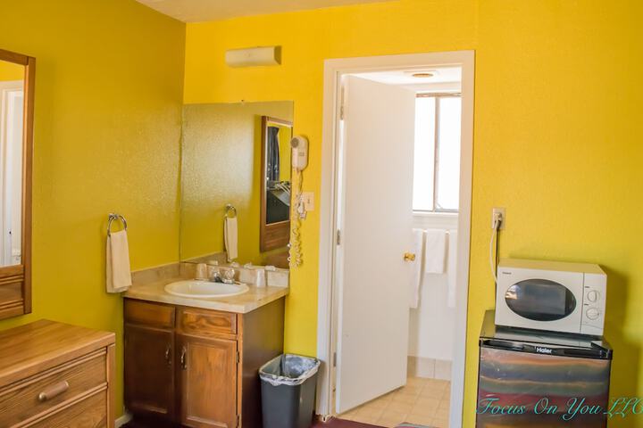 Room 16 of 33
