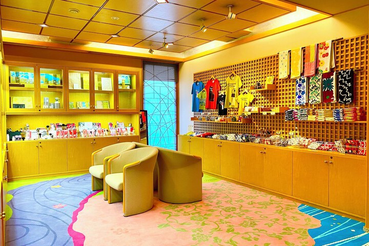 Gift shop