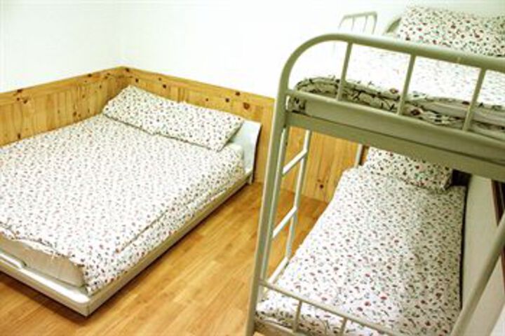Room 43 of 93
