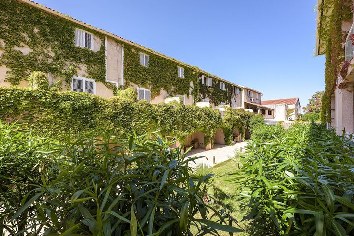 Hotel Exterior 66 of 66