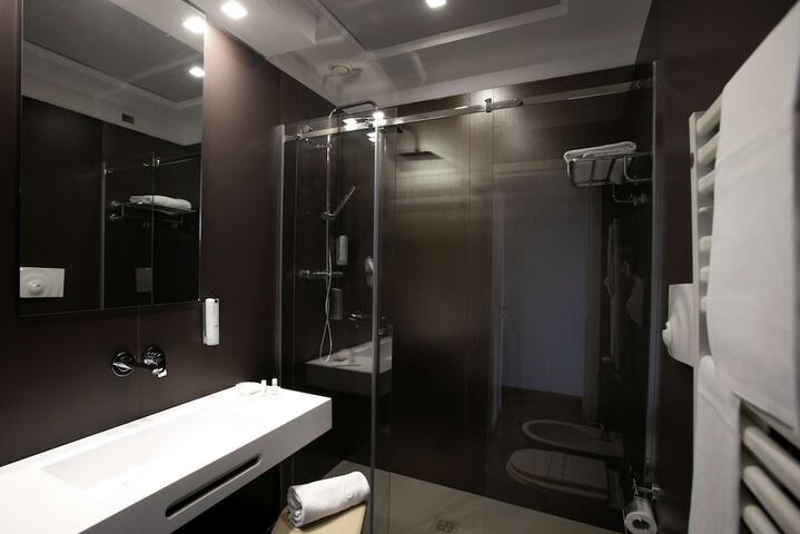 Bath Photo