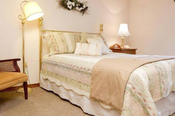Room 98 of 120