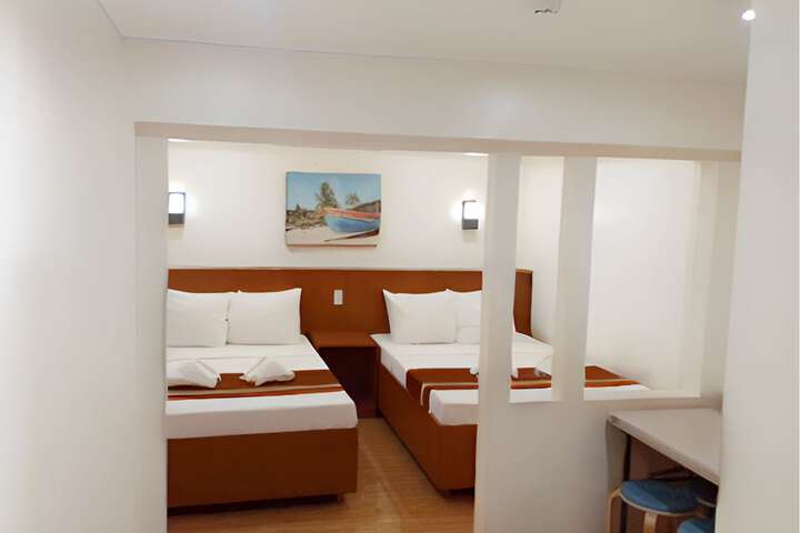 Room 16 of 48
