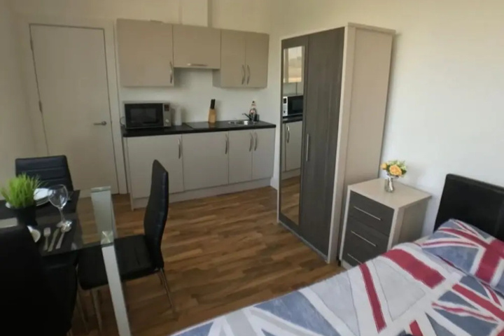 Room 2 of 13