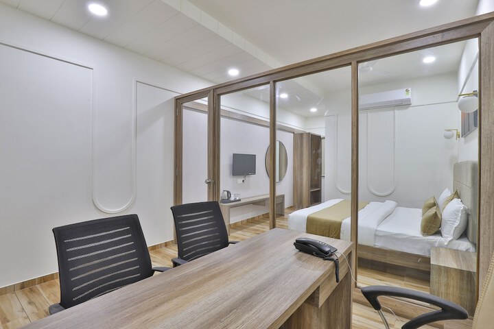 Room 28 of 59