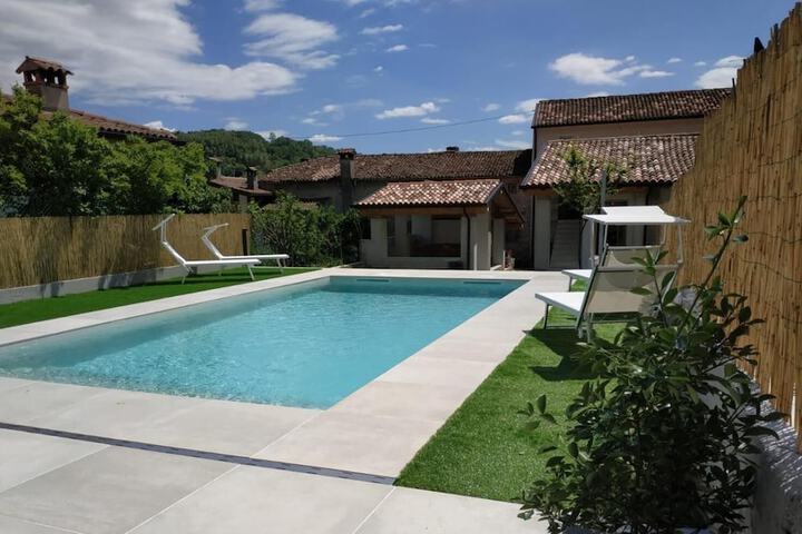 Hotel Pool