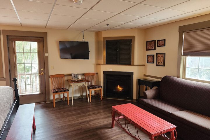 Room 140 of 259