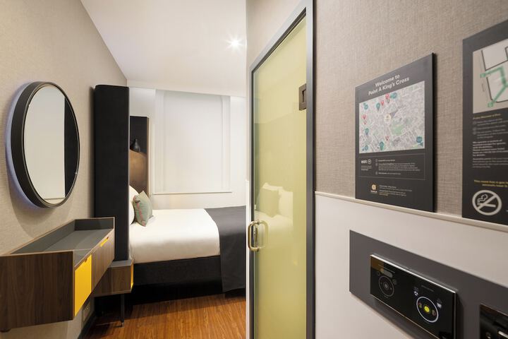 Room 32 of 55