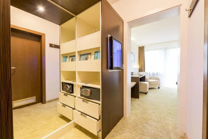 guest_rooms