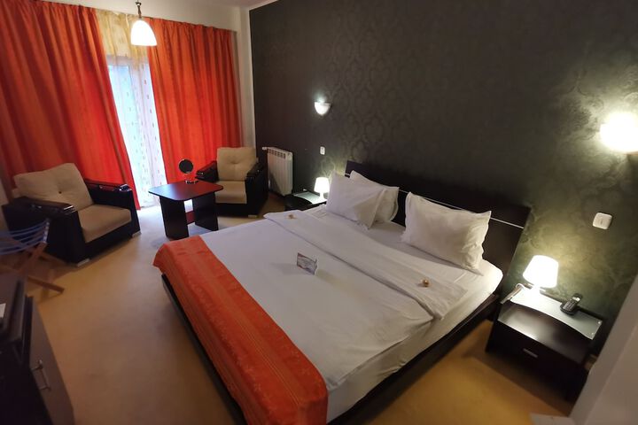 Room 5 of 41