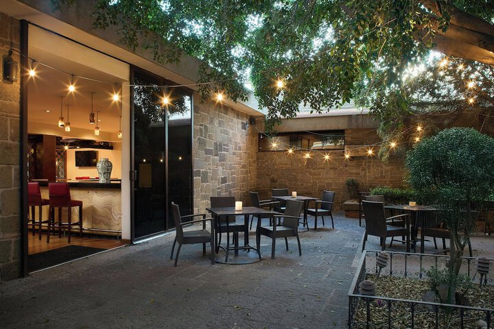 Guest Lobby