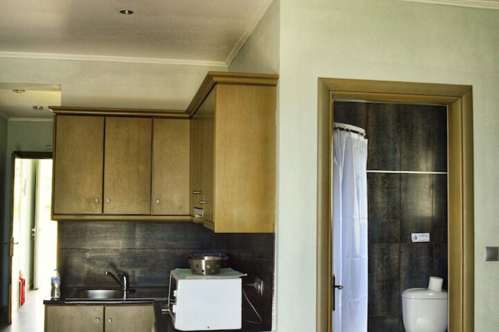 Room 6 of 23